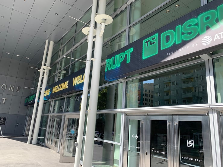 partium-at-techcrunch-entrance