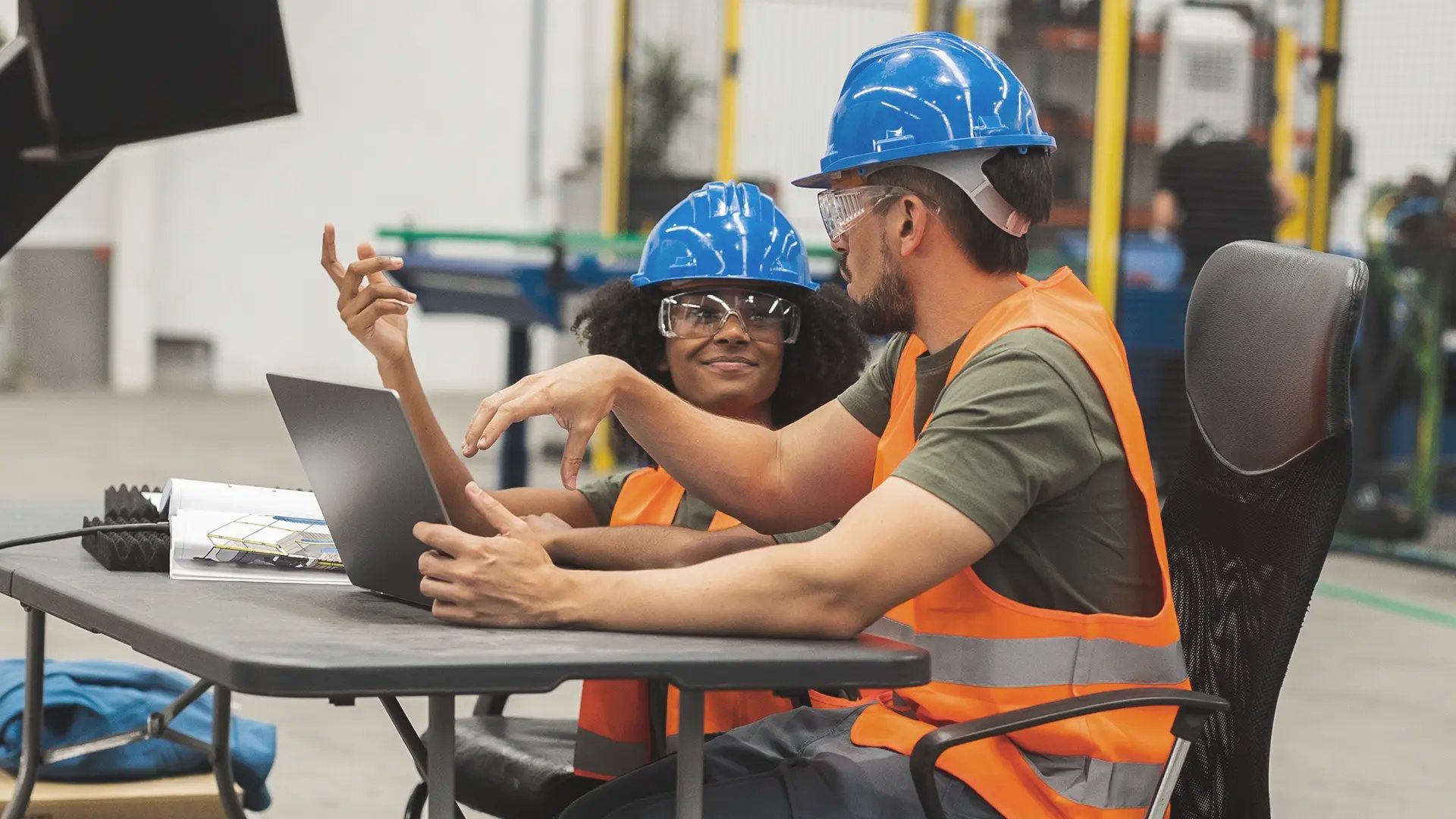 Why_Maintenance_Teams_Smarter-01